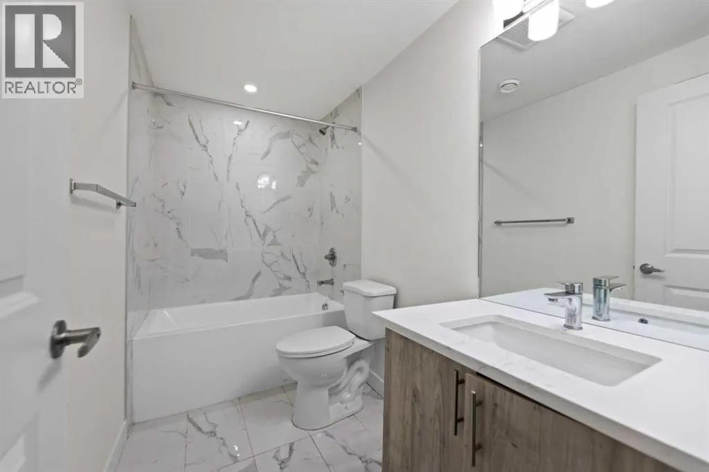 27 Copperstone Crescent SE