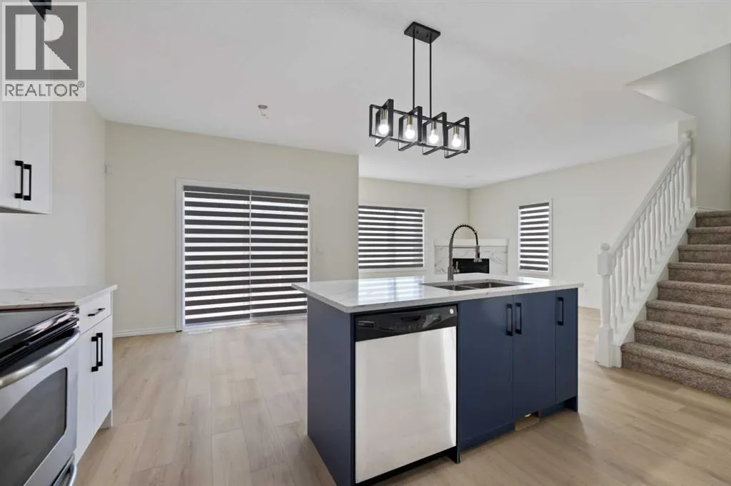 27 Copperstone Crescent SE