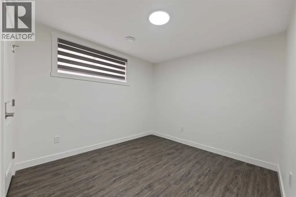 27 Copperstone Crescent SE