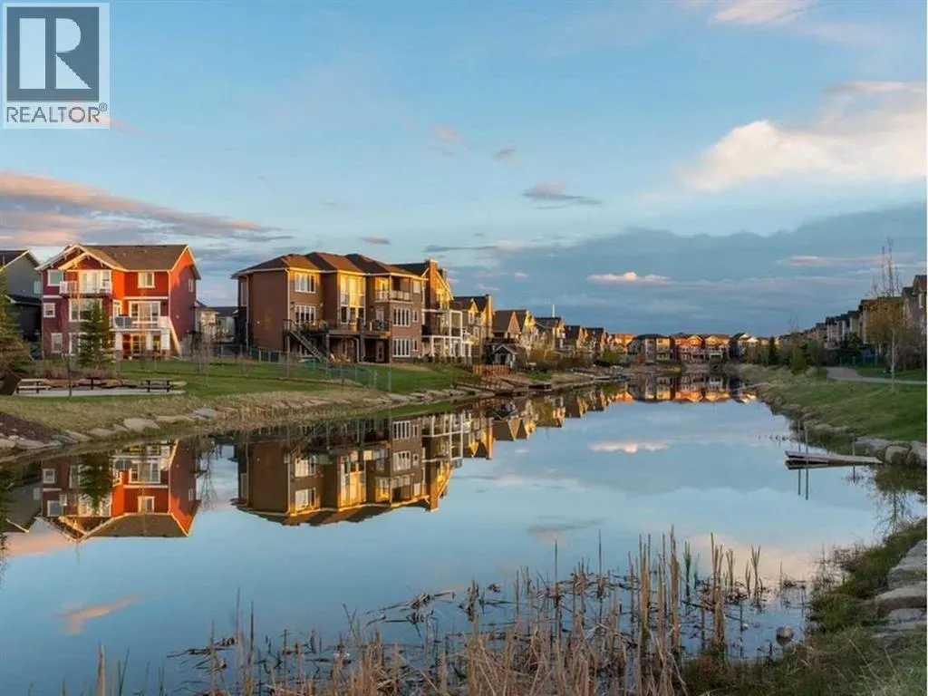 561 Canals Crossing SW