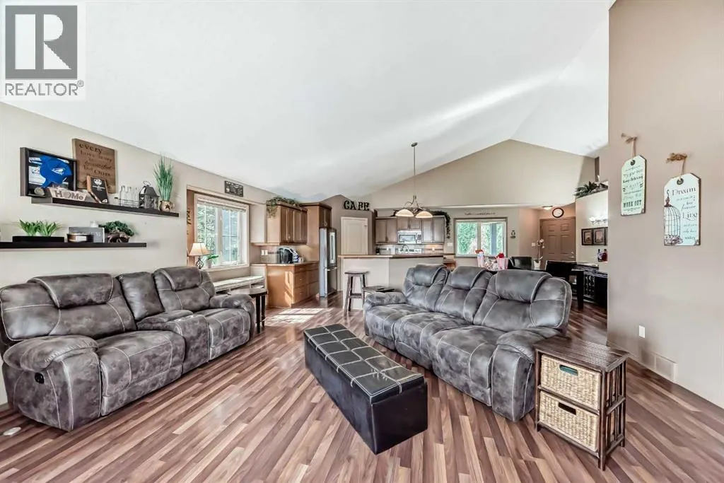41 Canyoncrest Point W