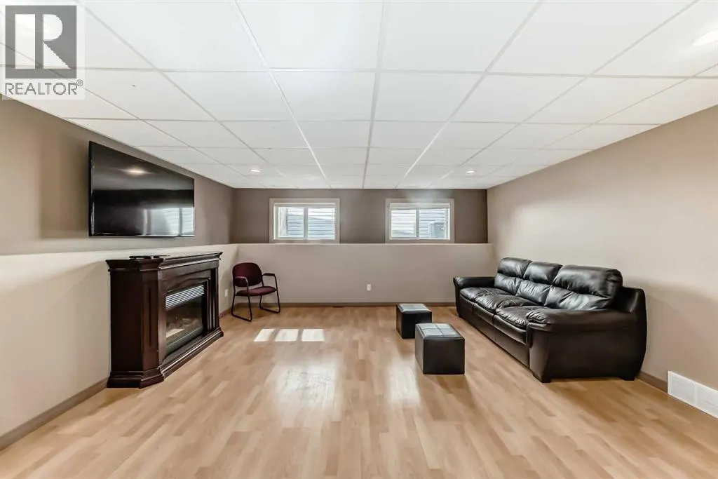 41 Canyoncrest Point W