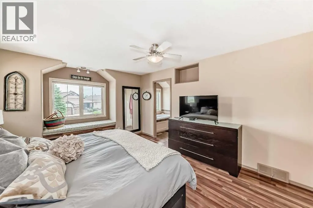 41 Canyoncrest Point W