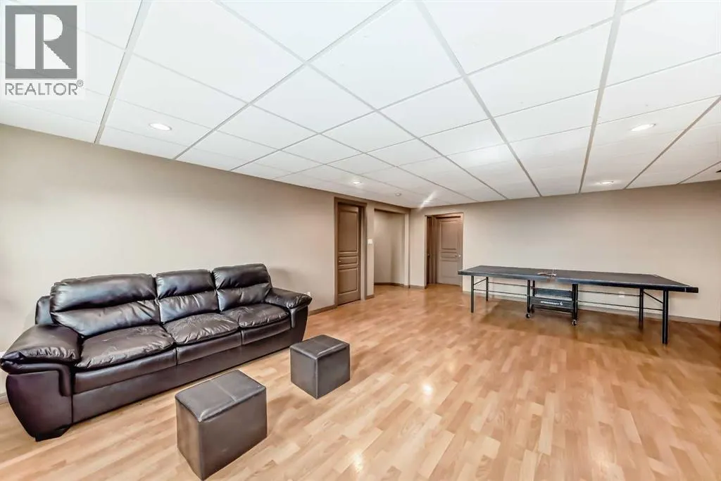 41 Canyoncrest Point W