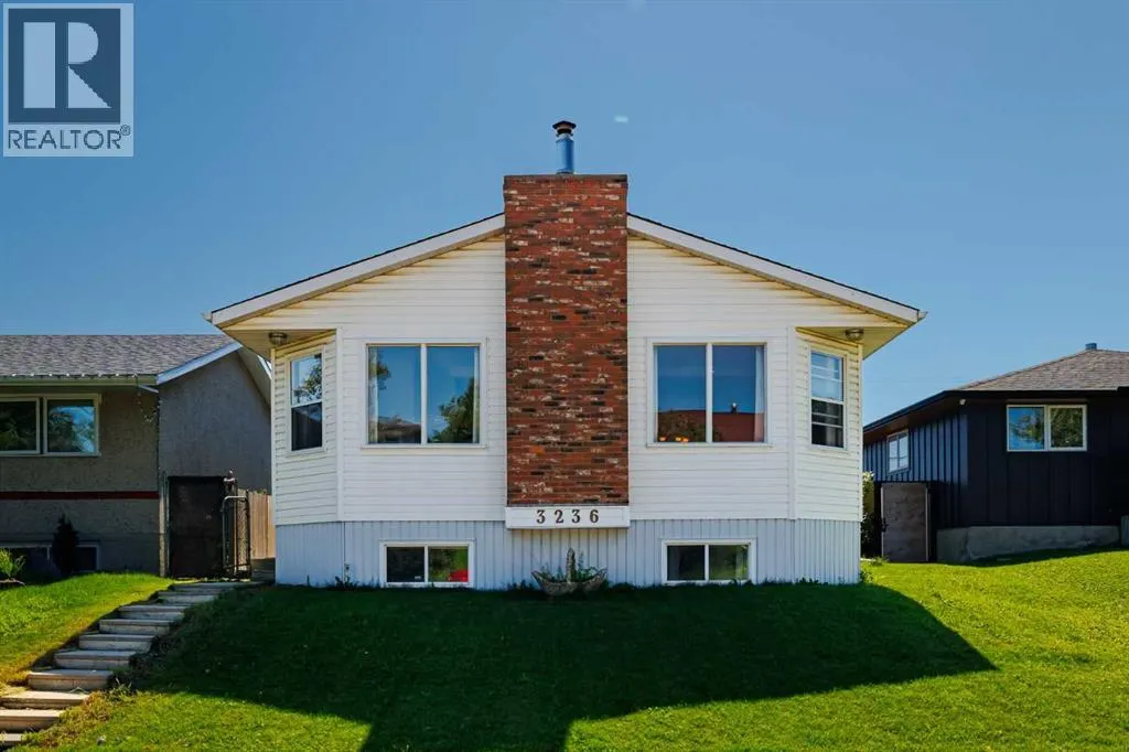 3236 Doverville Crescent SE