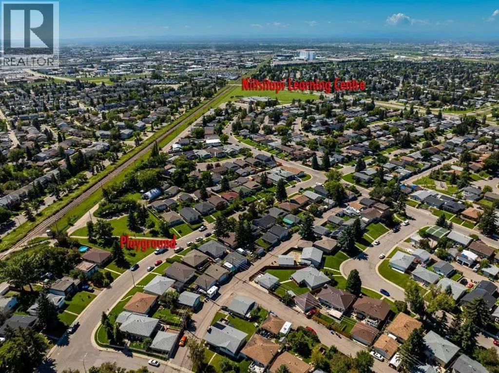 3236 Doverville Crescent SE