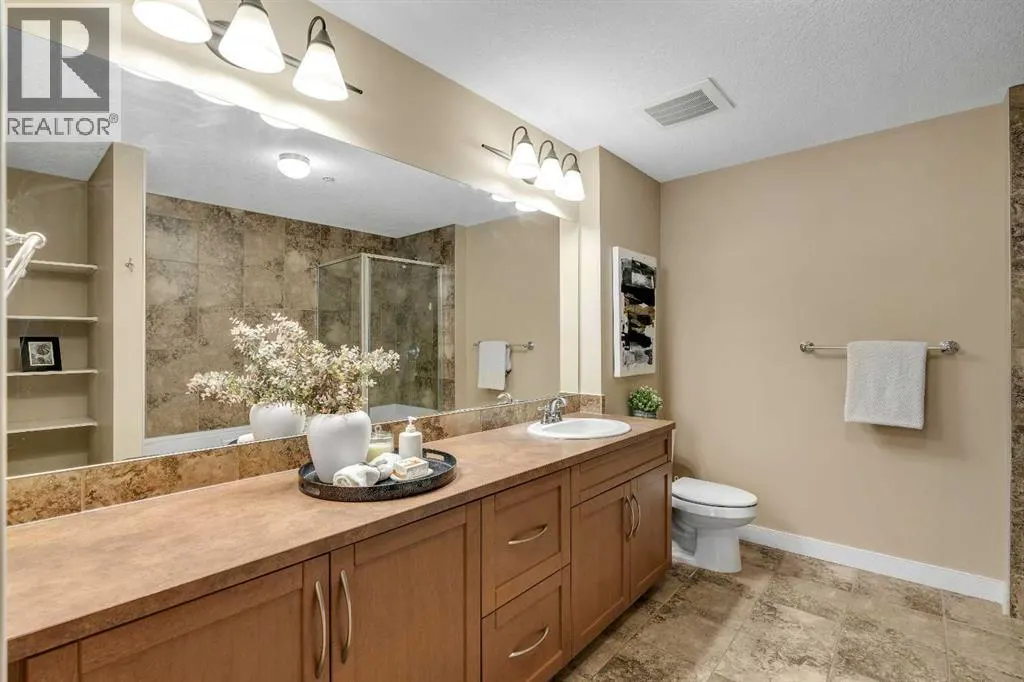 211, 35 Aspenmont Heights SW
