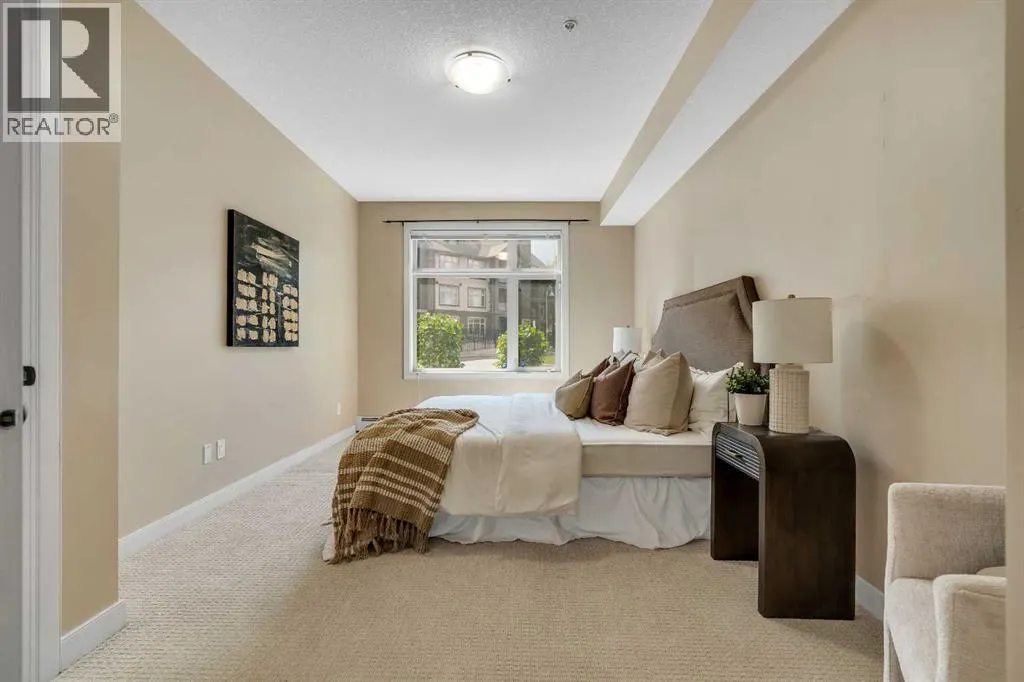 211, 35 Aspenmont Heights SW