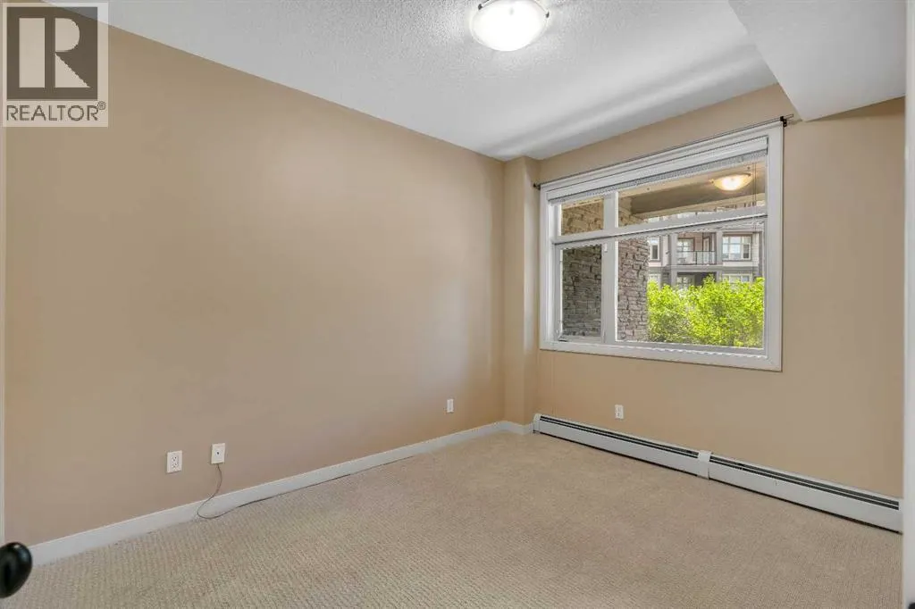 211, 35 Aspenmont Heights SW