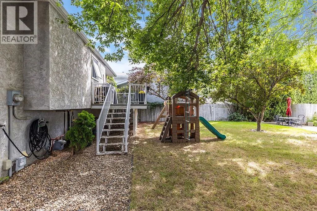 253 Sprague Way SE