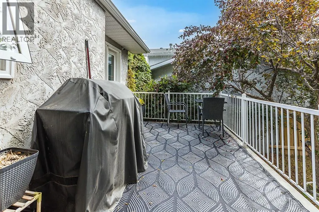 253 Sprague Way SE