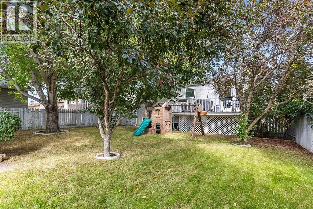 253 Sprague Way SE