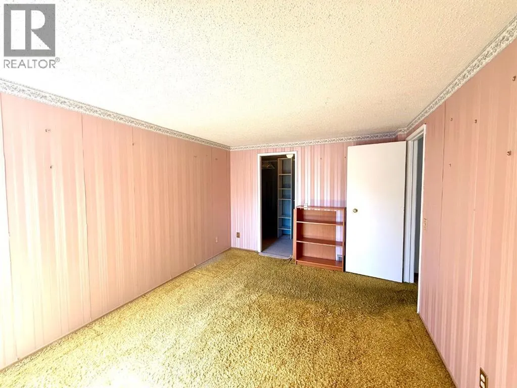 110, 330 canterbury Drive SW