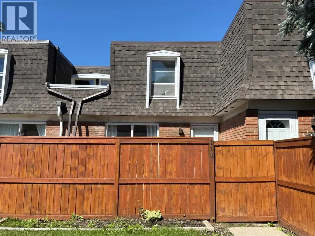 110, 330 canterbury Drive SW