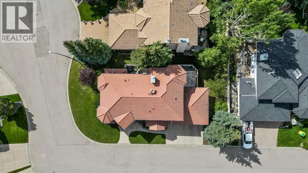 151 Hawkside Close NW