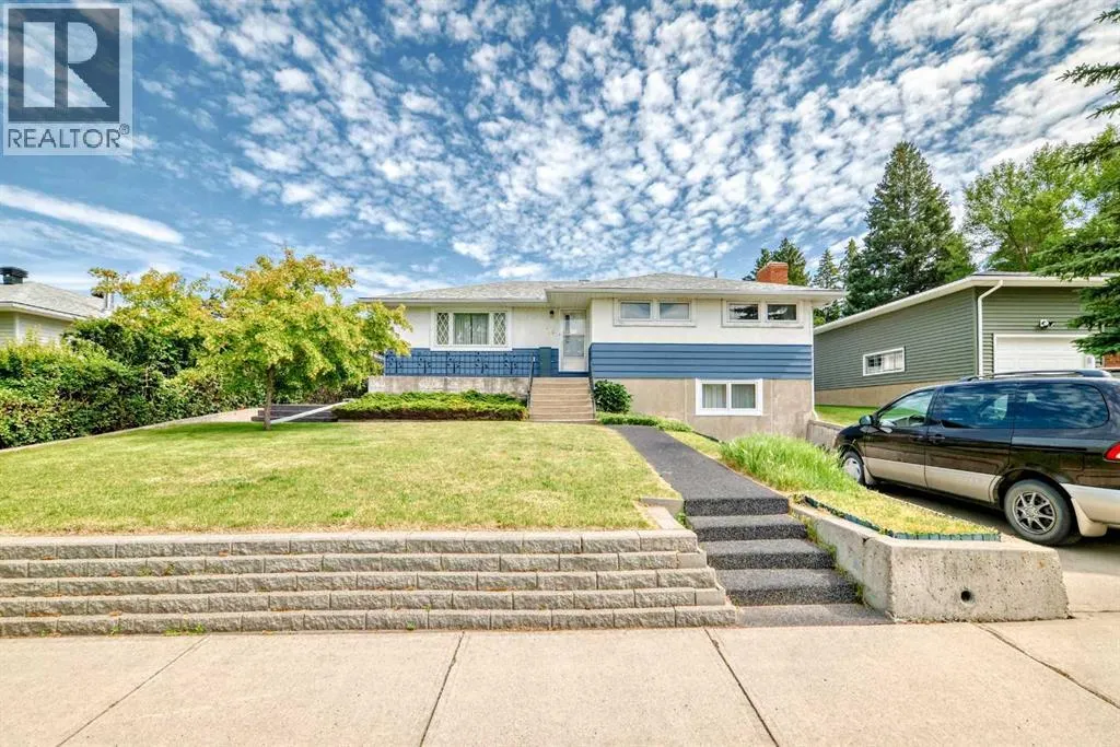 220 Cardiff Drive NW