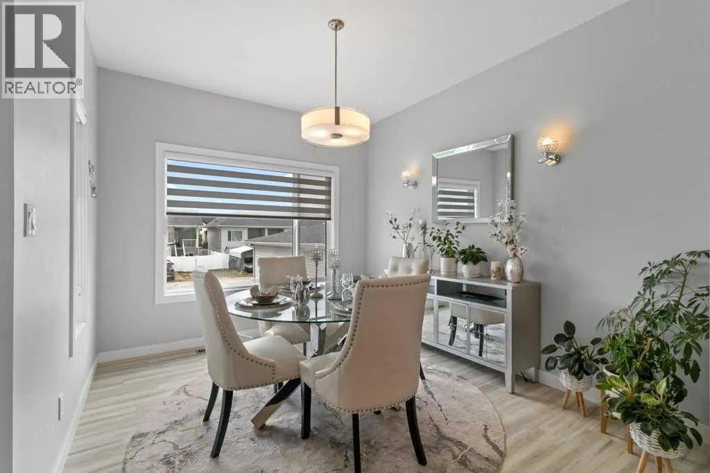 69 Ellington Crescent