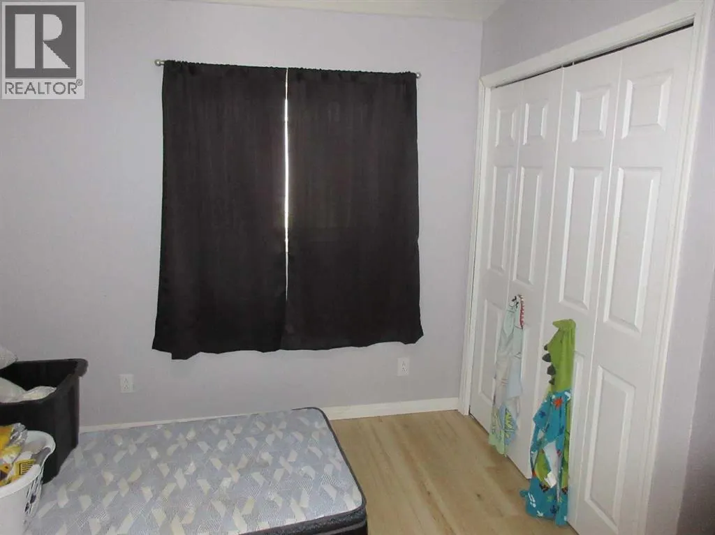 9 2 Avenue S