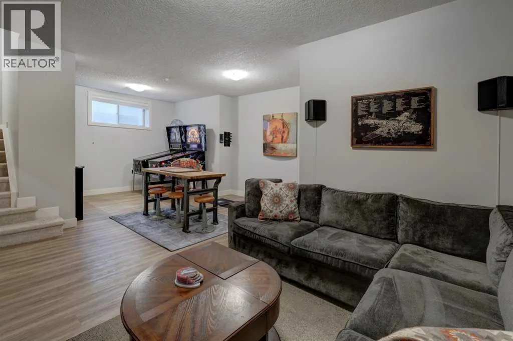 1138 Coopers Drive SW