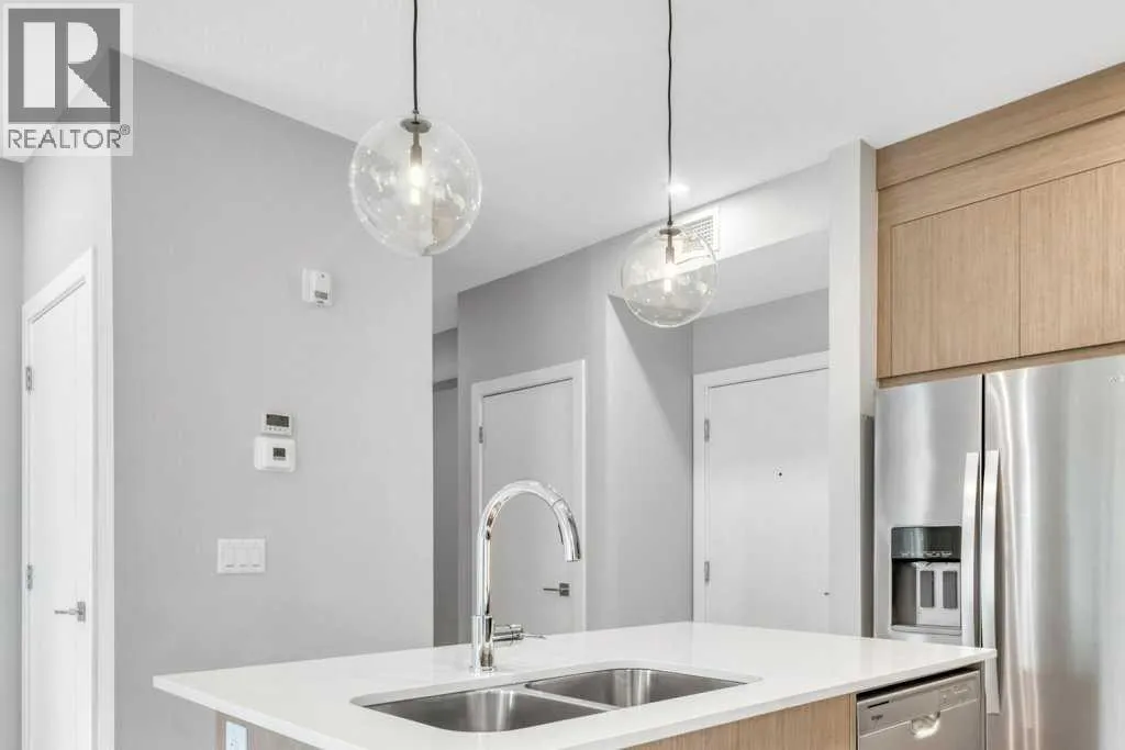 3103, 6 Merganser Drive W