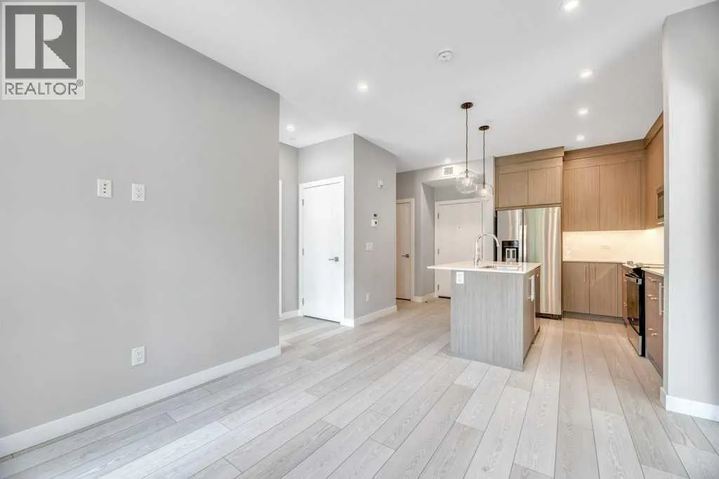 3103, 6 Merganser Drive W