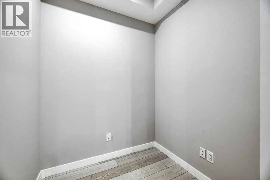3103, 6 Merganser Drive W