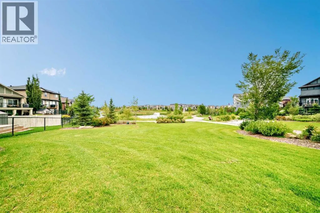 106 Kingfisher Crescent SE