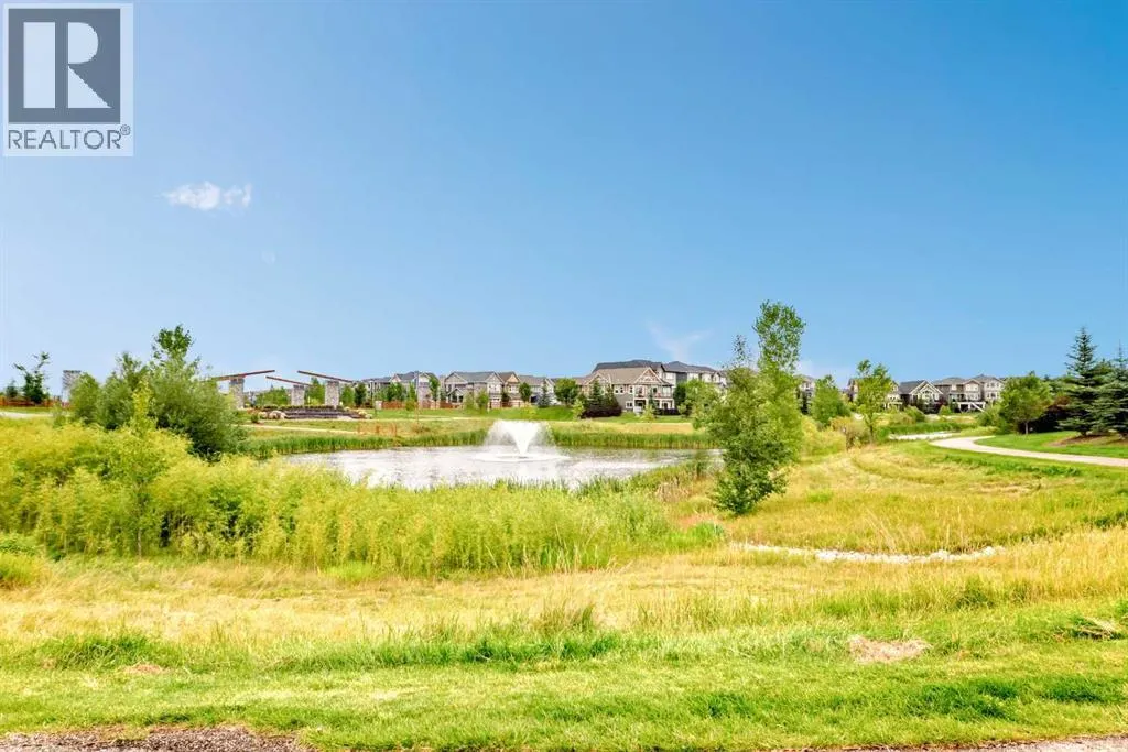 106 Kingfisher Crescent SE