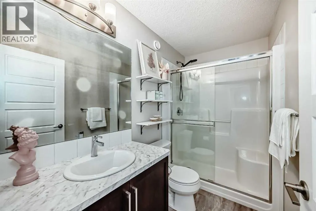 106 Kingfisher Crescent SE