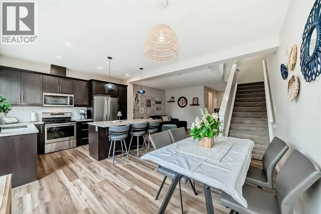 106 Kingfisher Crescent SE