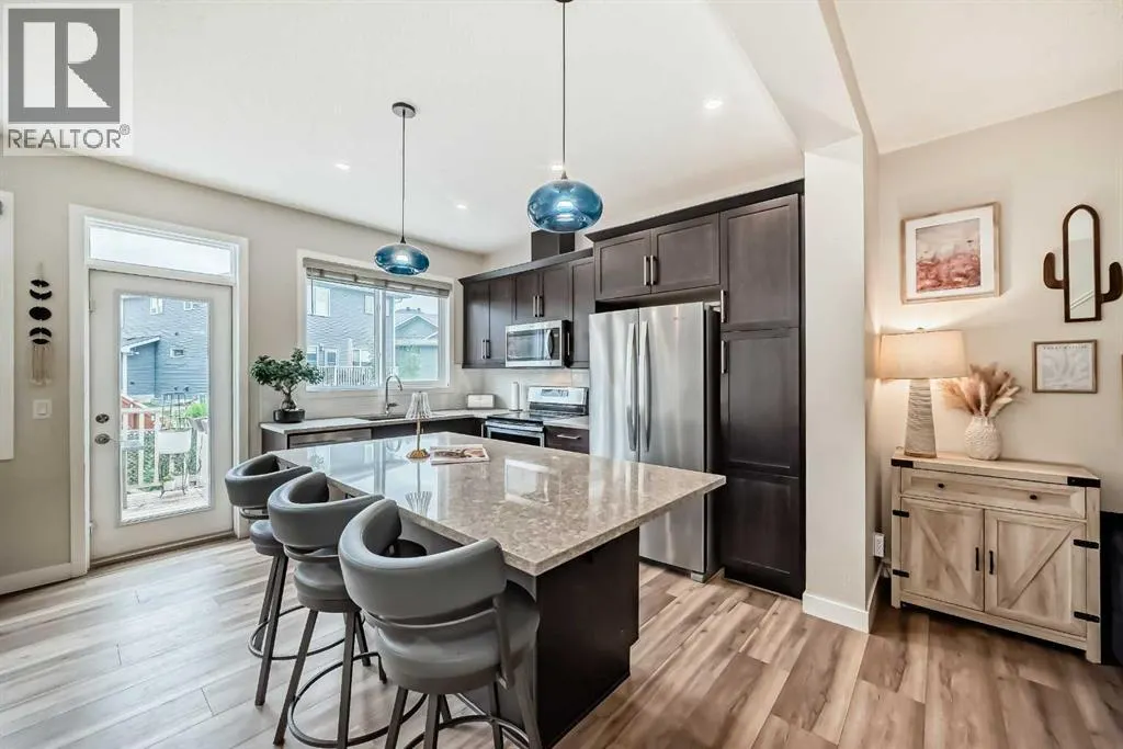 106 Kingfisher Crescent SE
