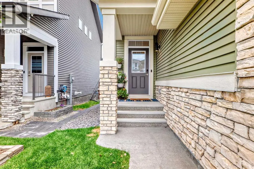 106 Kingfisher Crescent SE