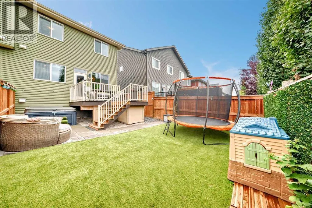 106 Kingfisher Crescent SE