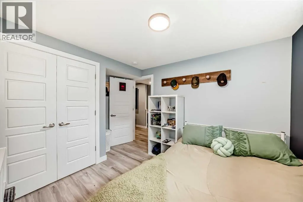 106 Kingfisher Crescent SE
