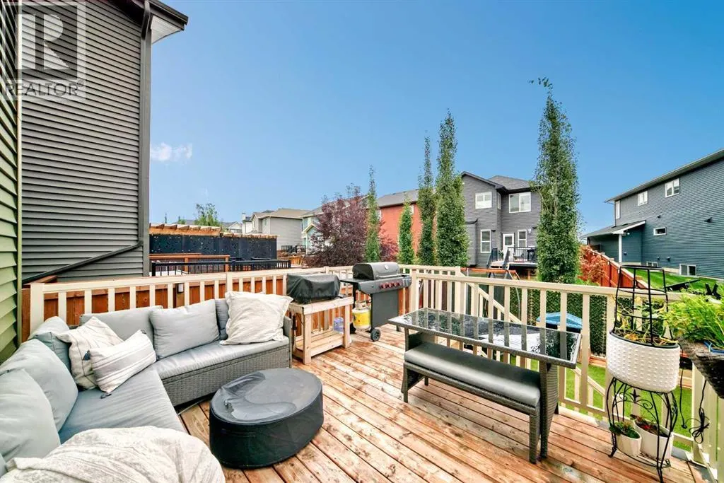 106 Kingfisher Crescent SE