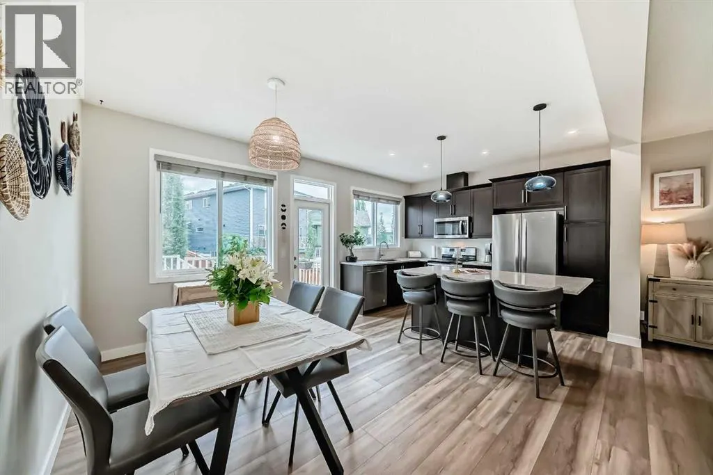 106 Kingfisher Crescent SE