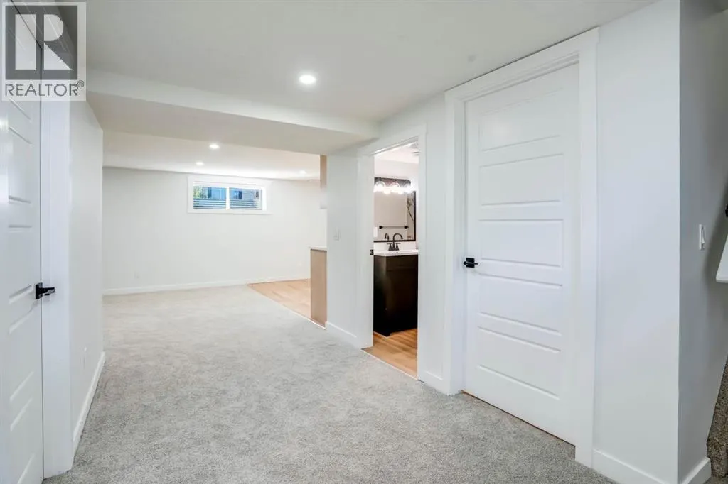 264 Penbrooke Close SE