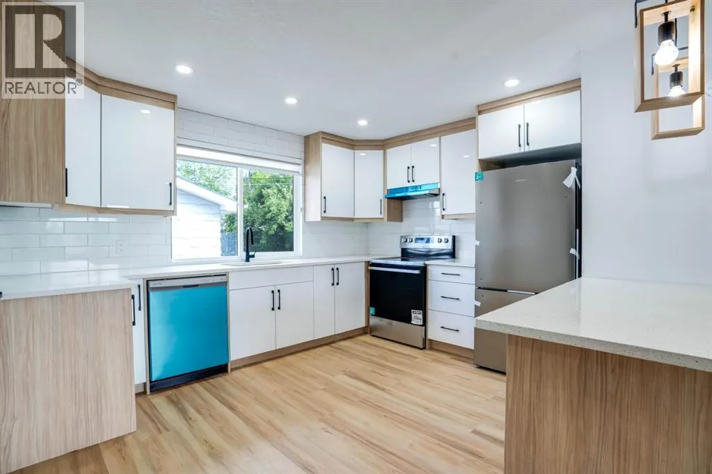 264 Penbrooke Close SE