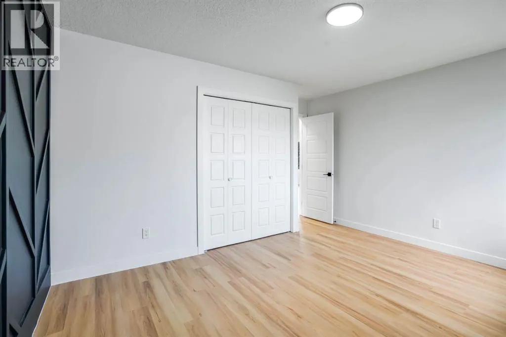 264 Penbrooke Close SE