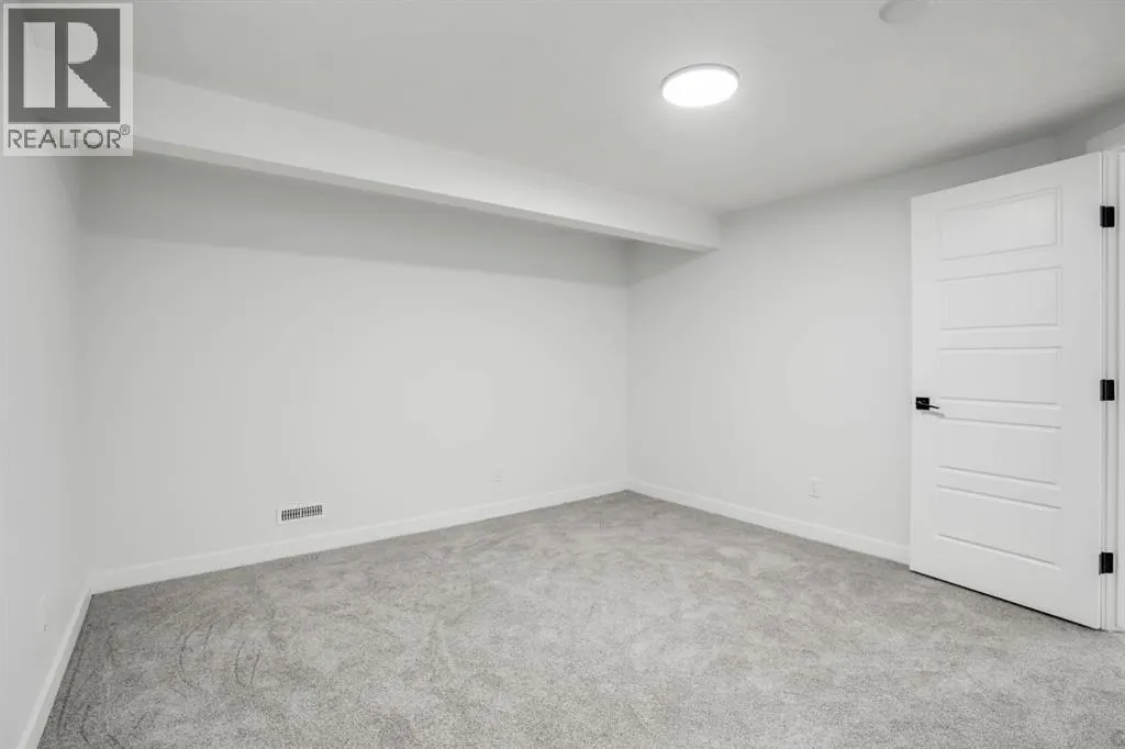 264 Penbrooke Close SE