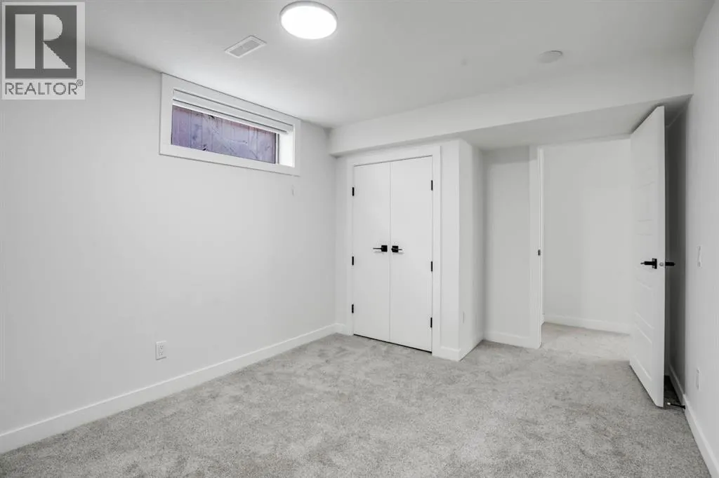 264 Penbrooke Close SE