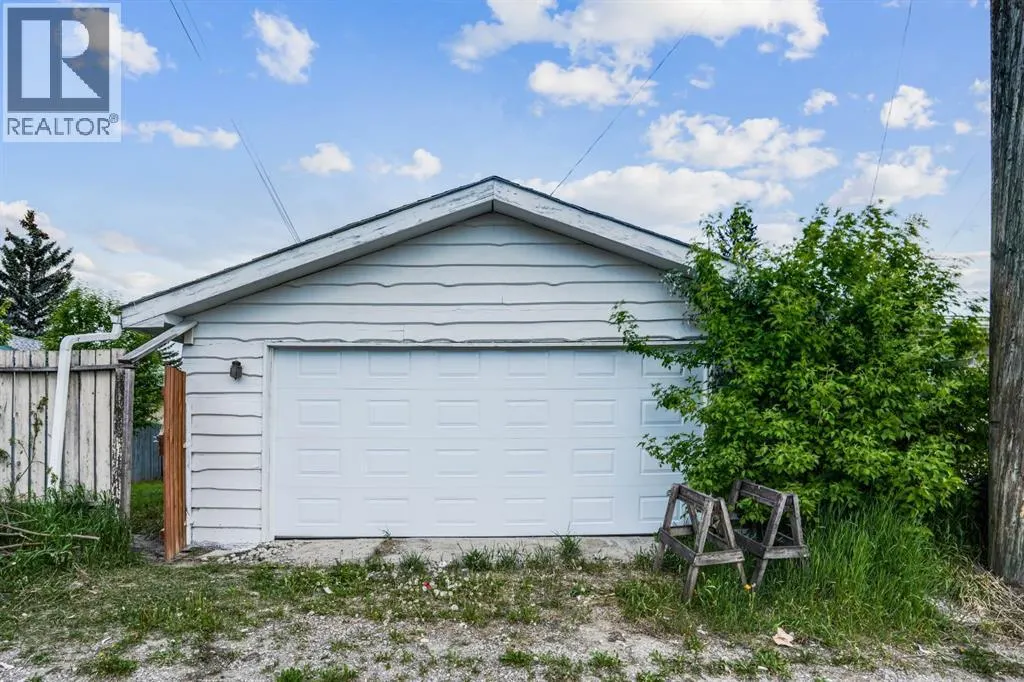 264 Penbrooke Close SE
