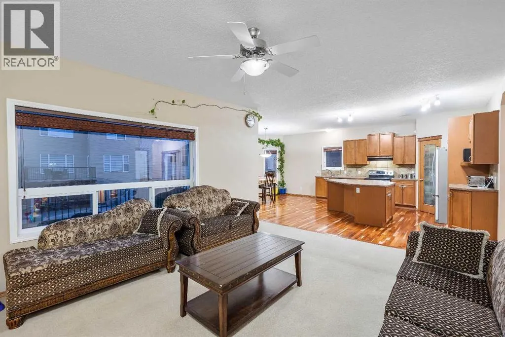 213 Hawkmere Close