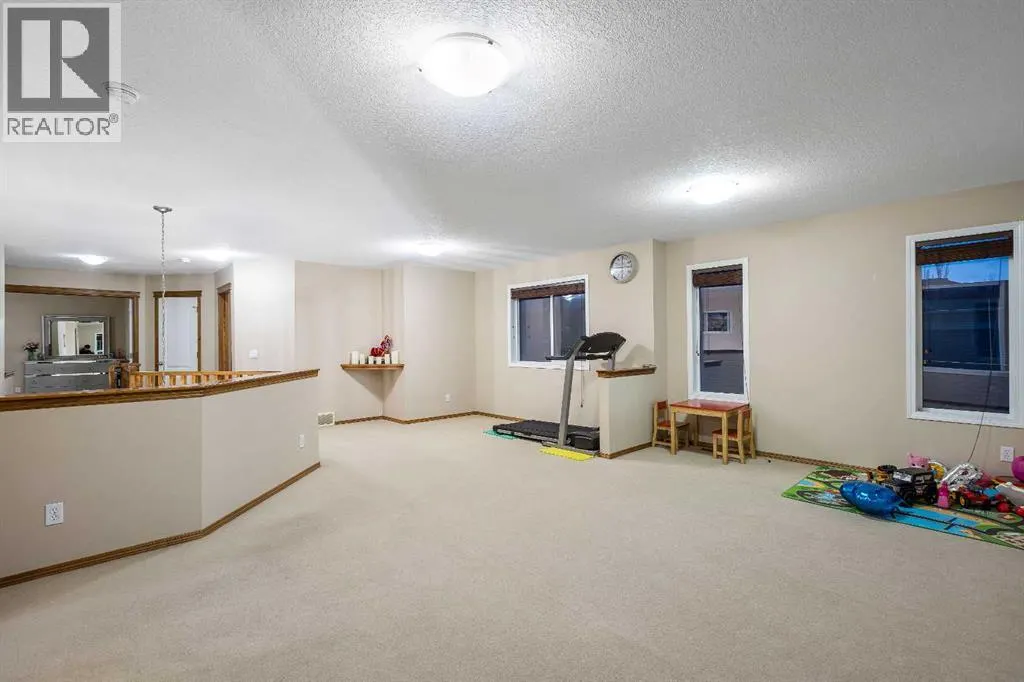 213 Hawkmere Close