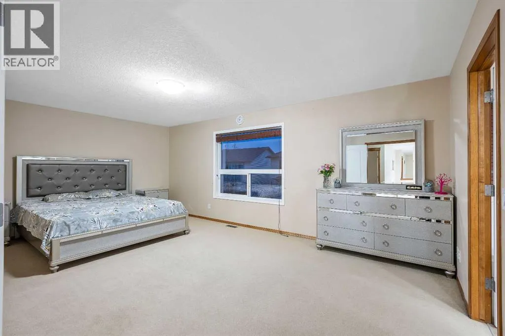 213 Hawkmere Close