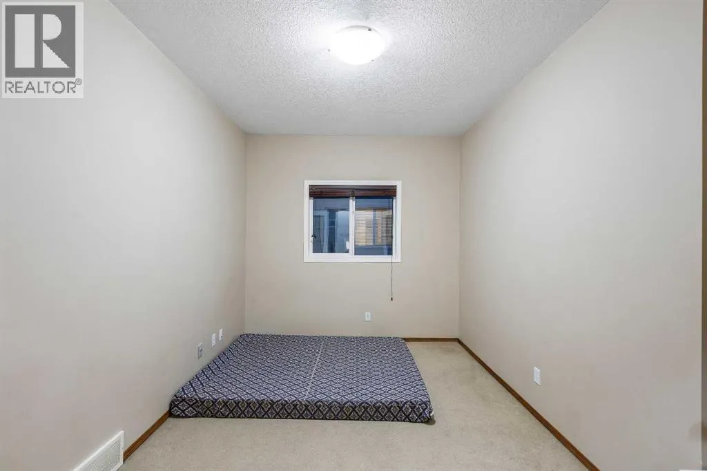 213 Hawkmere Close