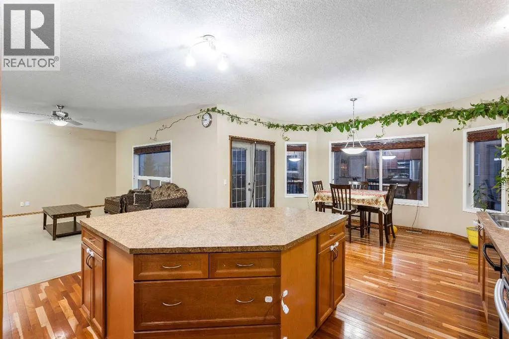 213 Hawkmere Close