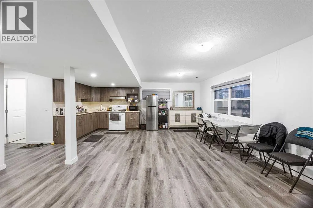 213 Hawkmere Close