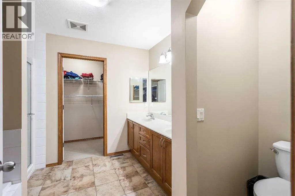 213 Hawkmere Close