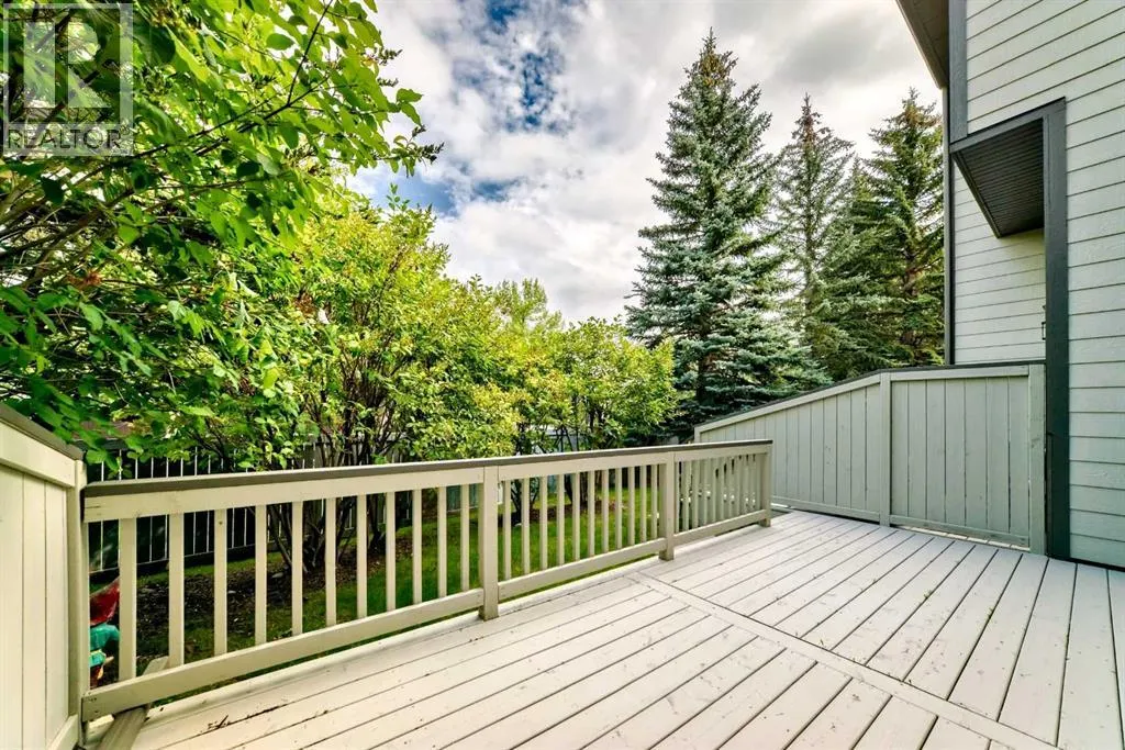 39, 185 Woodridge Drive SW